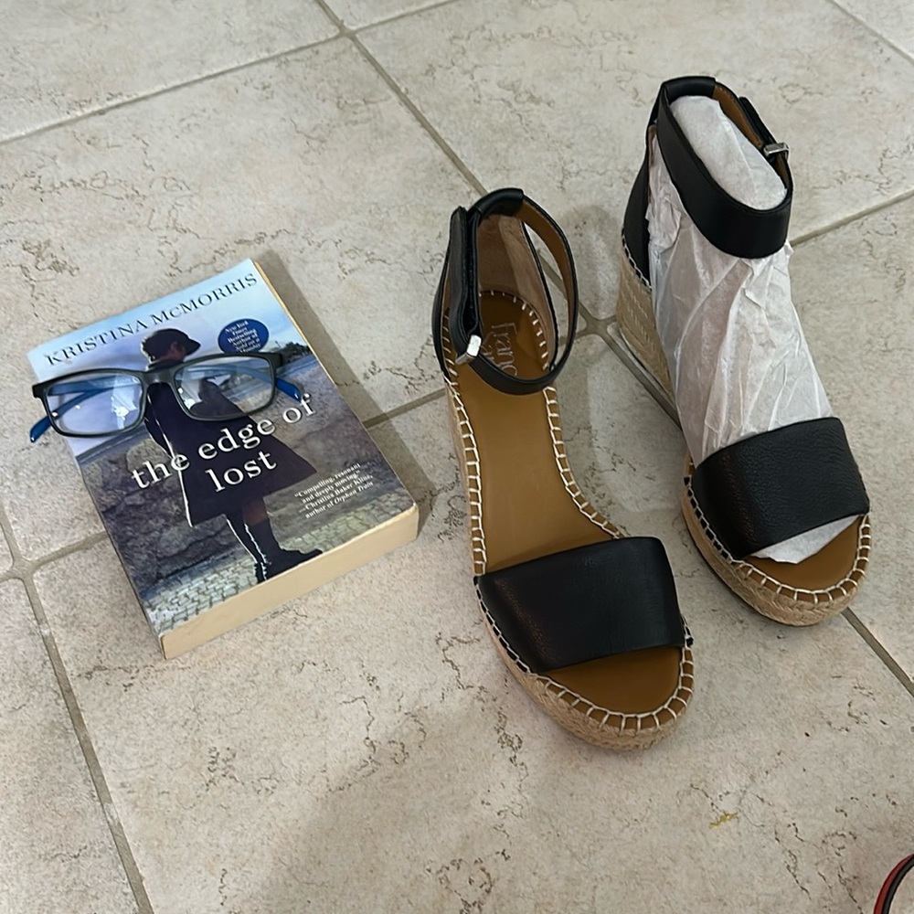 NWT Espadrille wedge sandals